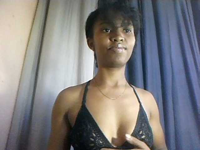 Nathiii live cam on BongaCams