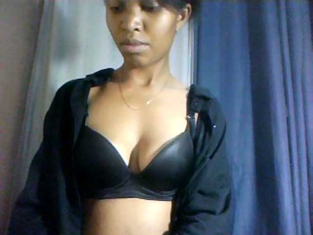 Nathiii live cam