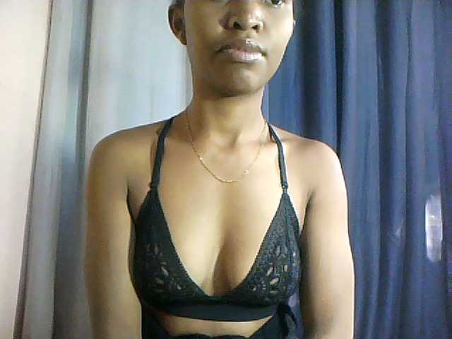Nathiii live cam on BongaCams