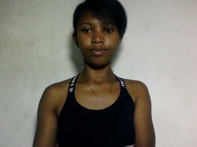Nathiii live cam on BongaCams