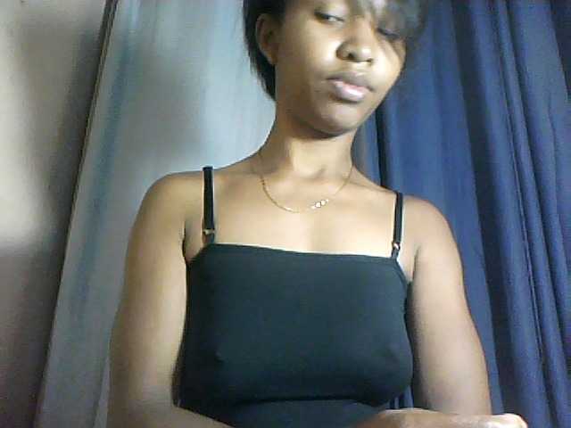 Nathiii live webcam show