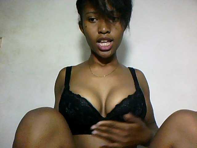 Nathiii live cam on BongaCams