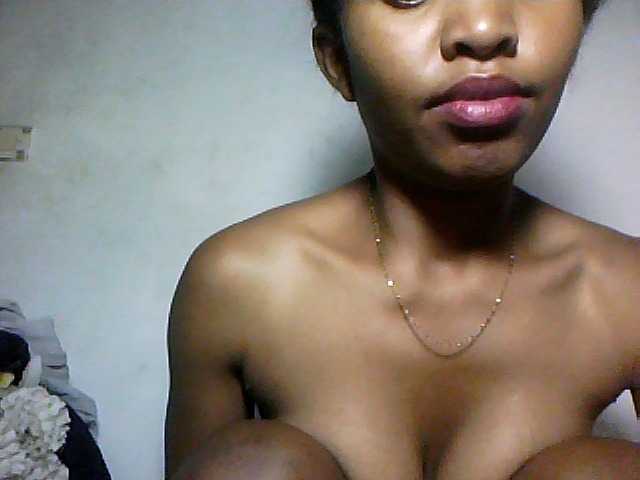 Nathiii live cam on BongaCams
