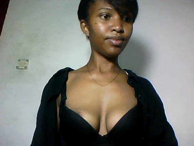Nathiii live cam on BongaCams