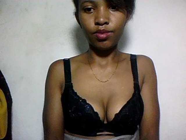 Nathiii live cam on BongaCams