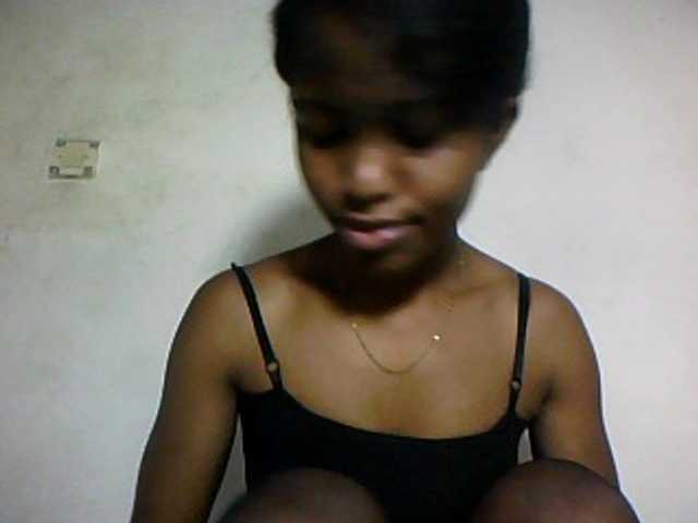 Nathiii, en directo ahora en BongaCams