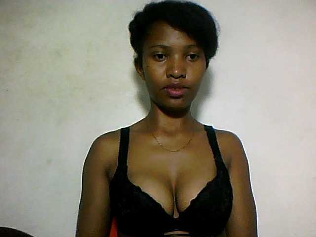 Nathiii live cam on BongaCams