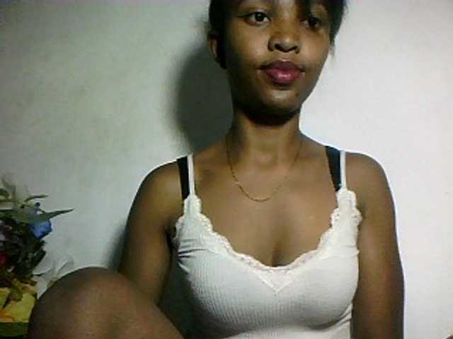 Nathiii live cam on BongaCams