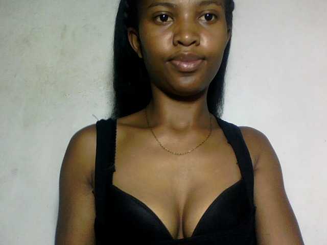 Nathiii live cam on BongaCams