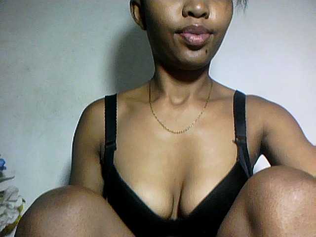 Nathiii live cam on BongaCams