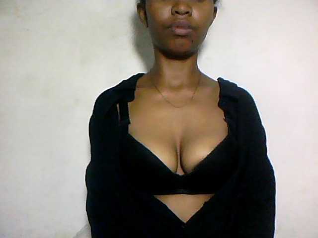 Nathiii live cam on BongaCams