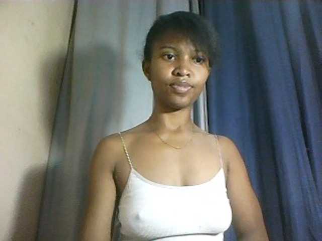 Nathiii live cam on BongaCams