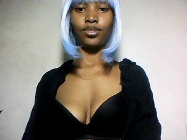 Nathiii live cam on BongaCams