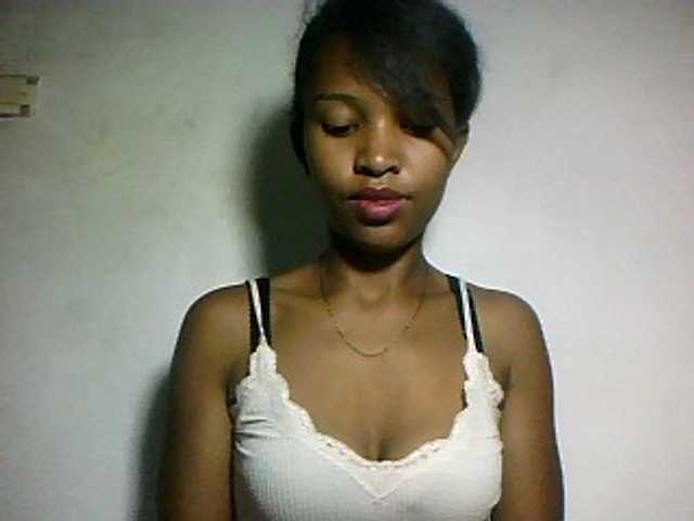 Nathiii live cam on BongaCams
