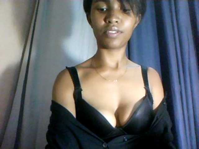 Nathiii live cam on BongaCams