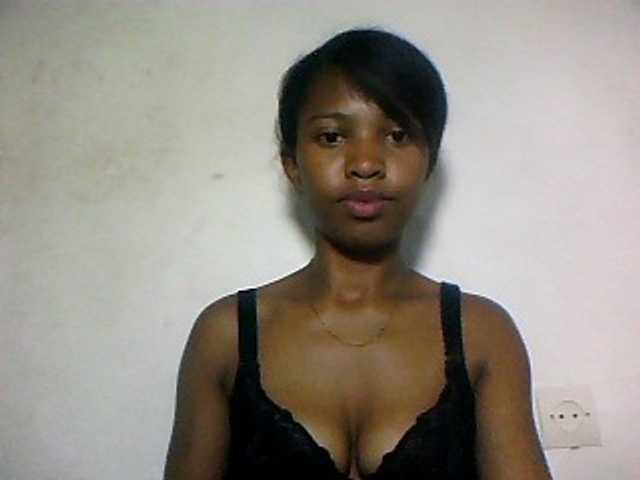 Nathiii live cam on BongaCams