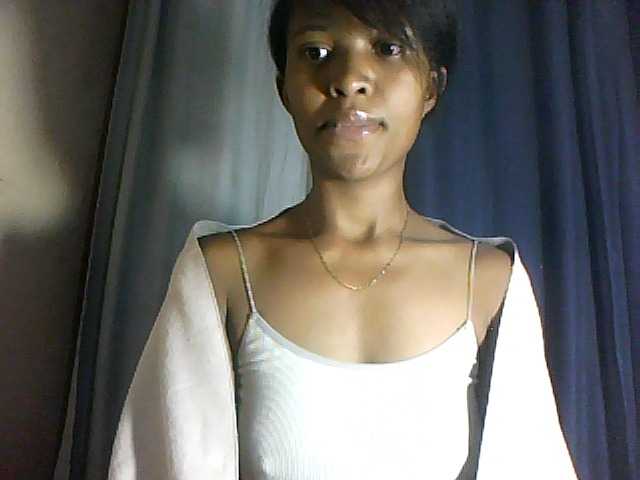 Nathiii live webcam show