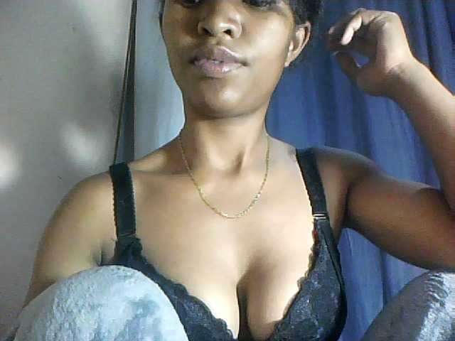 Nathiii live cam on BongaCams