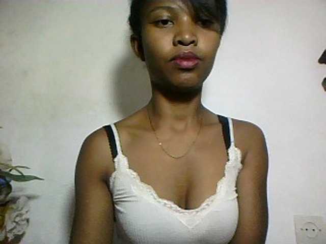 Nathiii live cam on BongaCams