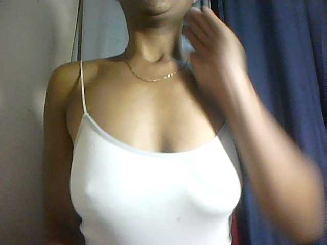 Nathiii live cam on BongaCams