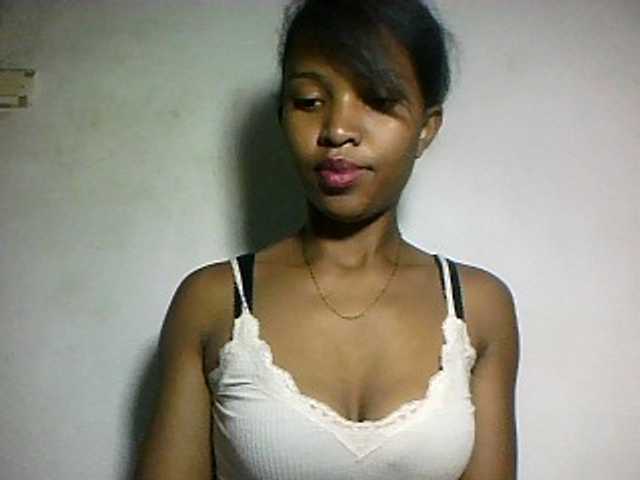 Nathiii live cam on BongaCams