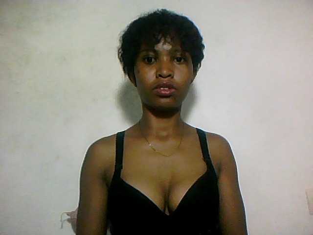 Nathiii live cam on BongaCams