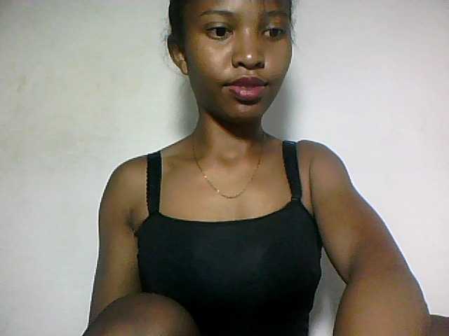 Nathiii live cam on BongaCams