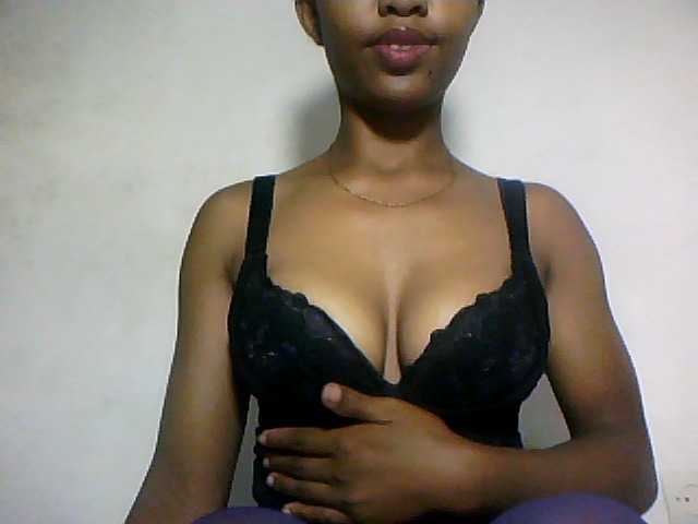 Nathiii live cam on BongaCams