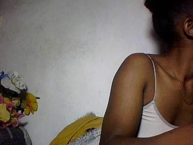 Nathiii live cam on BongaCams