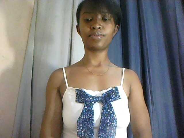 Nathiii live webcam show