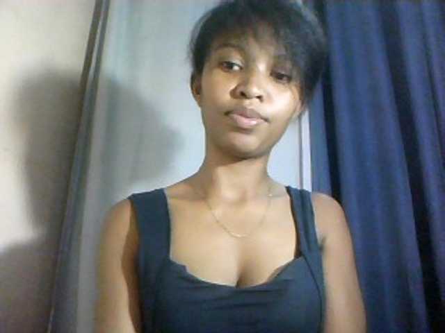 Nathiii live webcam show
