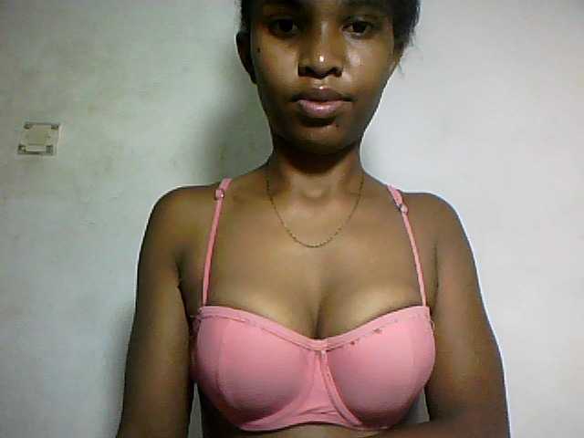 Nathiii live cam on BongaCams