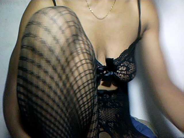 Nathiii live cam on BongaCams