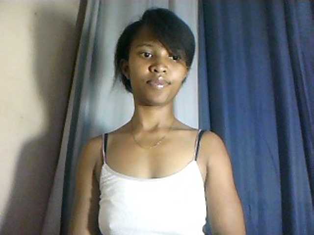 Nathiii live webcam show