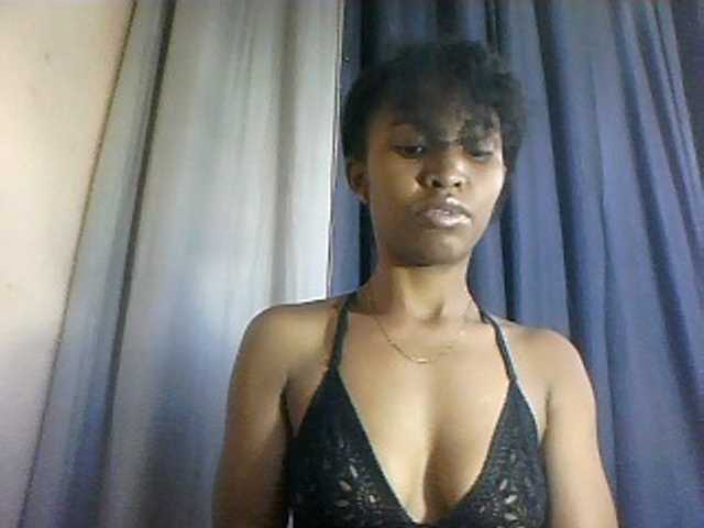 Nathiii live cam on BongaCams