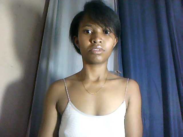 Nathiii live webcam show