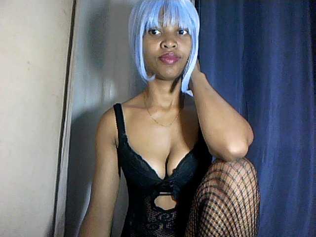 Nathiii live cam on BongaCams