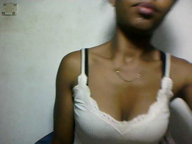 Nathiii live cam on BongaCams