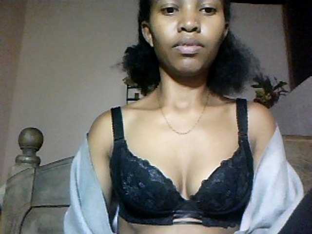 Nathiii live cam on BongaCams