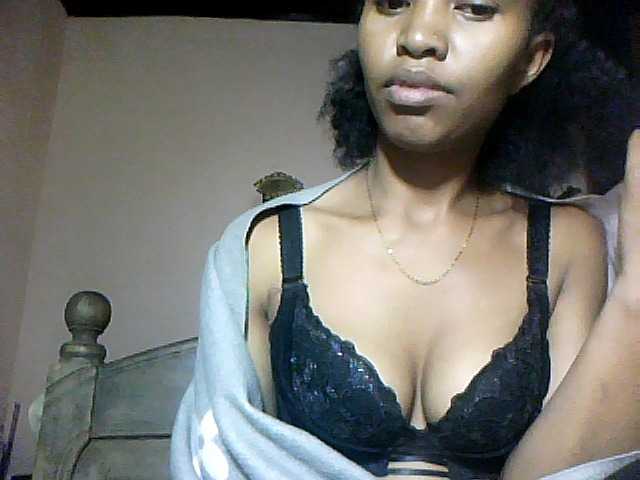 Nathiii live cam on BongaCams