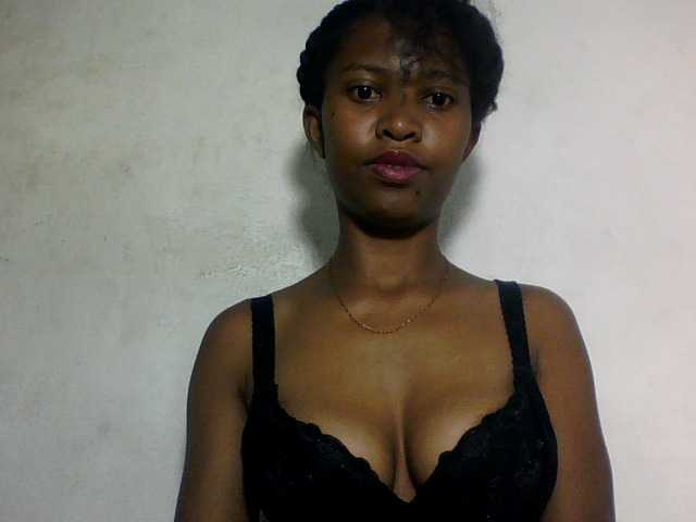 Nathiii live cam on BongaCams