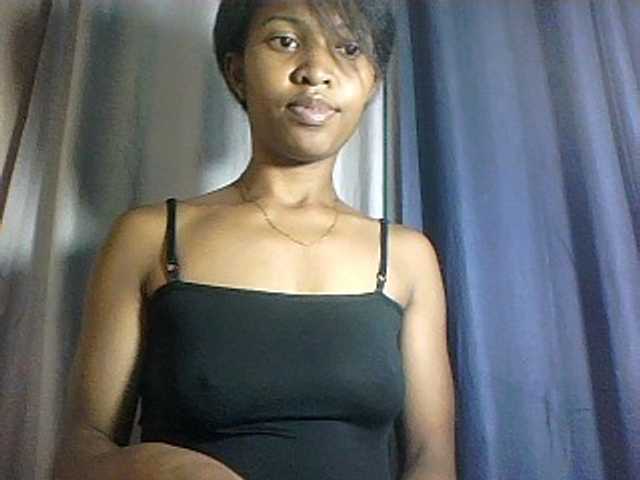 Nathiii live webcam show