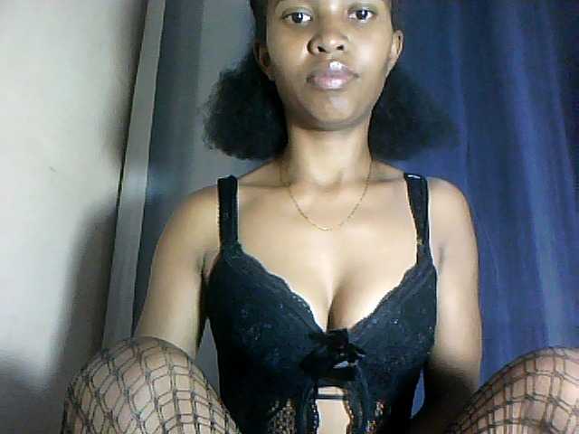 Nathiii live cam on BongaCams