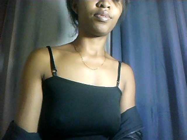 Nathiii live webcam show