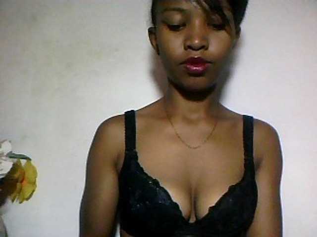Nathiii live cam on BongaCams