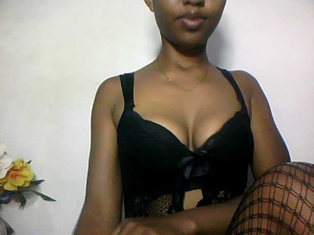 Nathiii live cam on BongaCams