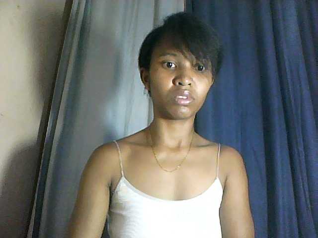 Nathiii live webcam show