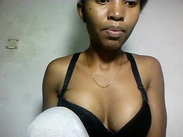 Nathiii live cam on BongaCams