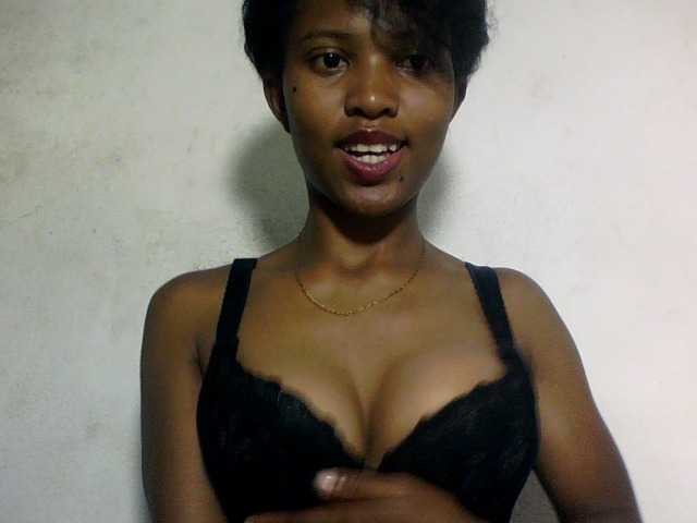 Nathiii live cam on BongaCams
