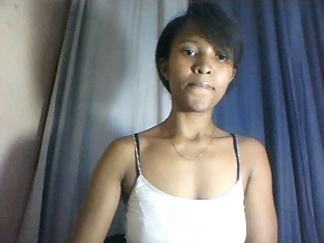 Nathiii live webcam show